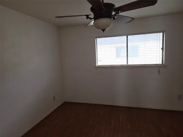 $1,295 | 2425 Holly Hall Street, Unit B37, Houston, TX 77054