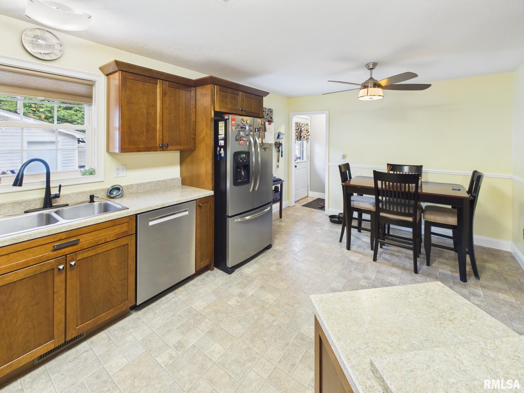 2417 Haverford Road Springfield, IL 62704 - Photo 12 of 42