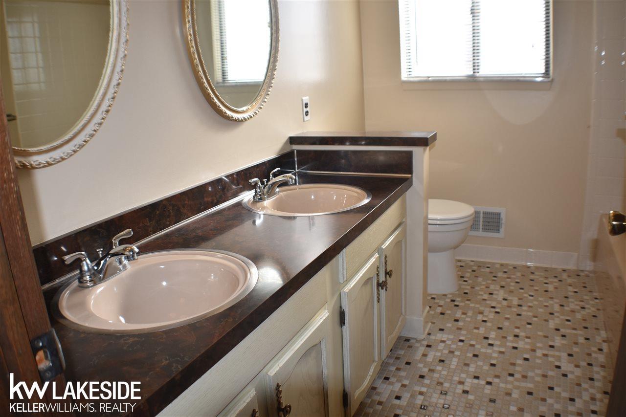 47610 Barbara Road Macomb, MI 48044 - Photo 25 of 38