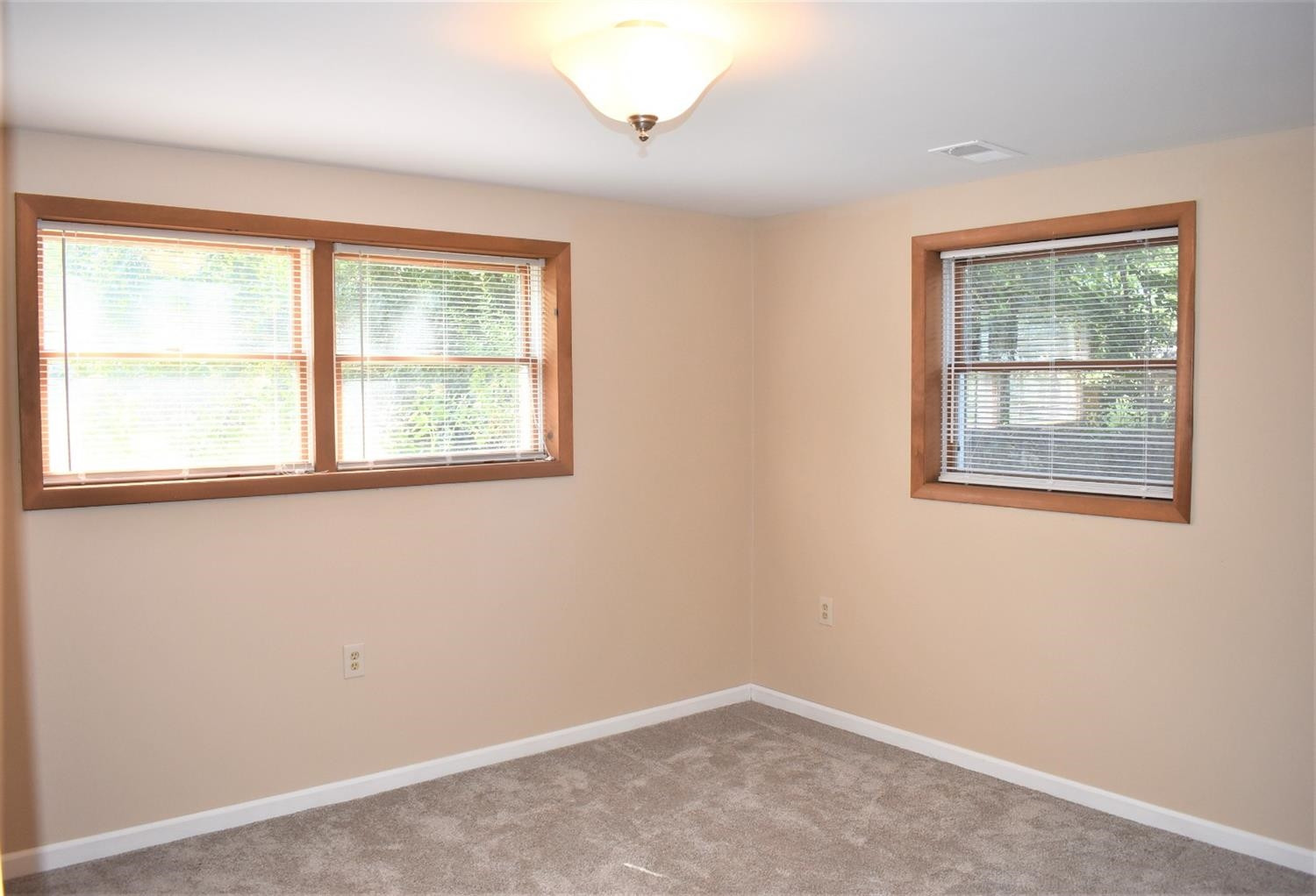 585 Allen Road Milan, MI 48160 - Photo 29 of 38 Photo 29