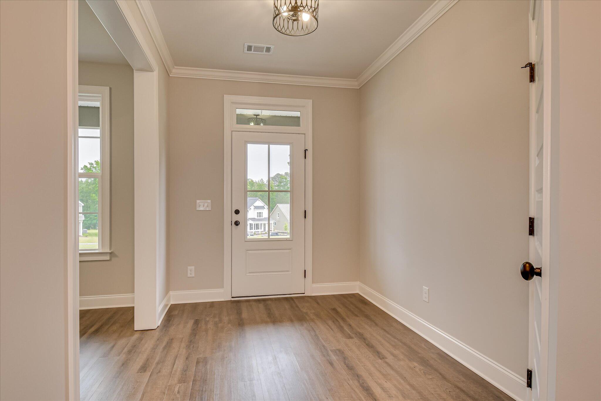 919 Walker Point Drive Grovetown, GA 30813 - Photo 5 of 50 05-105