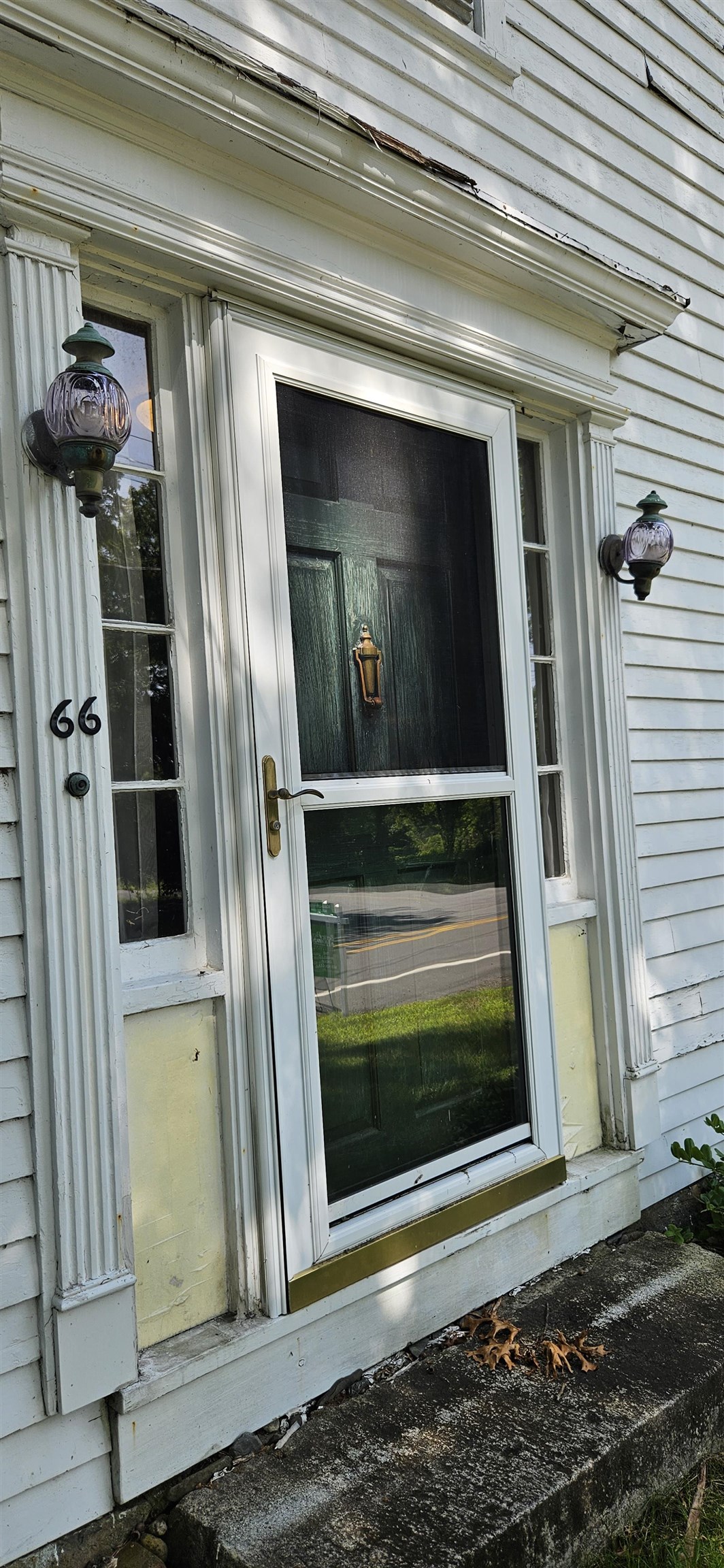 66 Exeter Road Kingston, NH 03848 - Photo 9 of 14