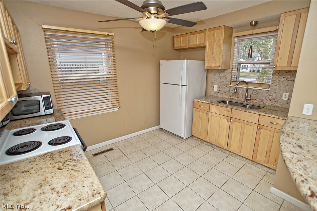 4975 Marigold Road Mentor, OH 44060 - Photo 4 of 18 Gallery Image 4