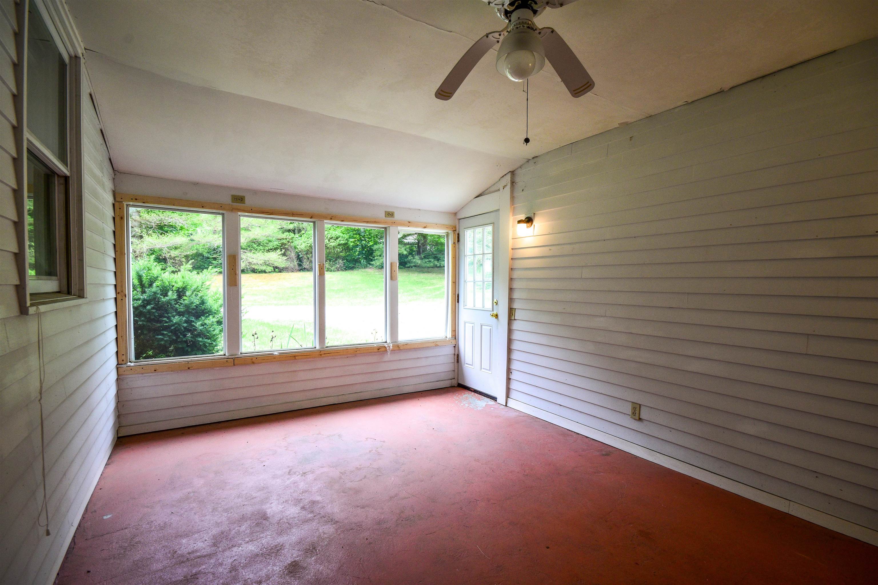 2063 East Road Shaftsbury, VT 05262 - Photo 8 of 29 Gallery Image 8
