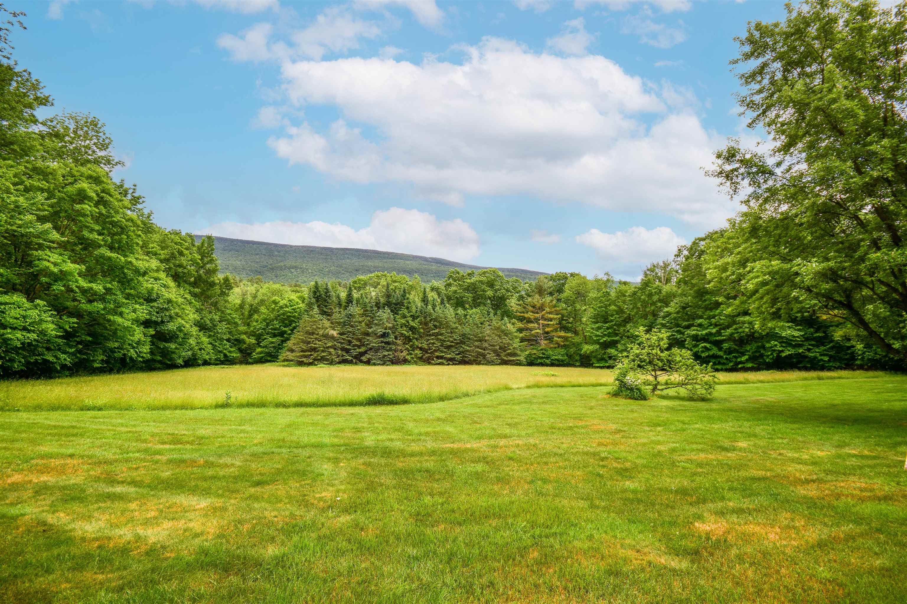 2063 East Road Shaftsbury, VT 05262 - Photo 10 of 29 Gallery Image 10