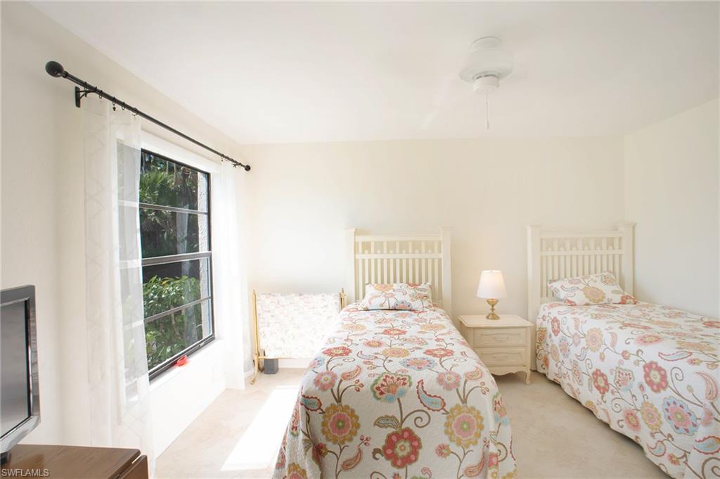 190 Round Key Circle Naples, FL 34112 - Photo 20 of 34 Gallery Image 20