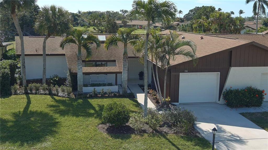 190 Round Key Circle Naples, FL 34112 - Photo 3 of 34 Gallery Image 3