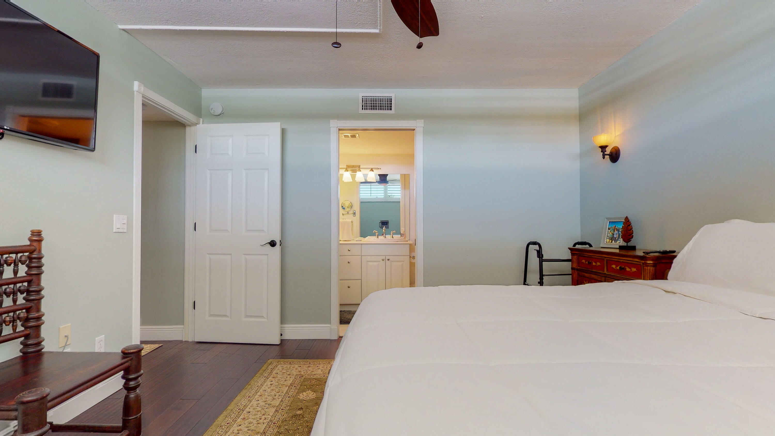 1950 Southwest Palm City Road, Unit 7206 Stuart, FL 34994 - Photo 33 of 83 Primary Suite