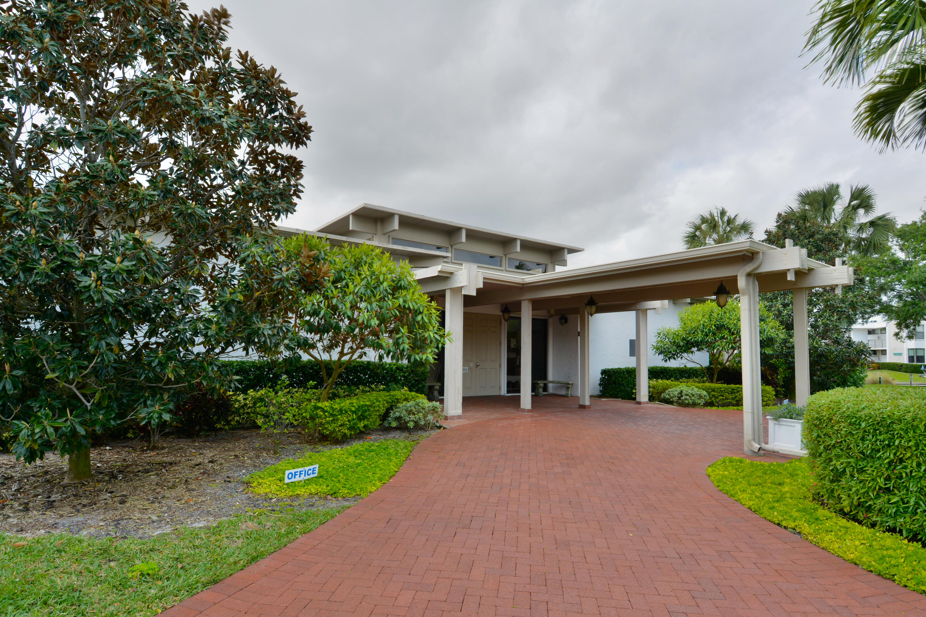 1950 Southwest Palm City Road, Unit 7206 Stuart, FL 34994 - Photo 82 of 83 Clubhouse