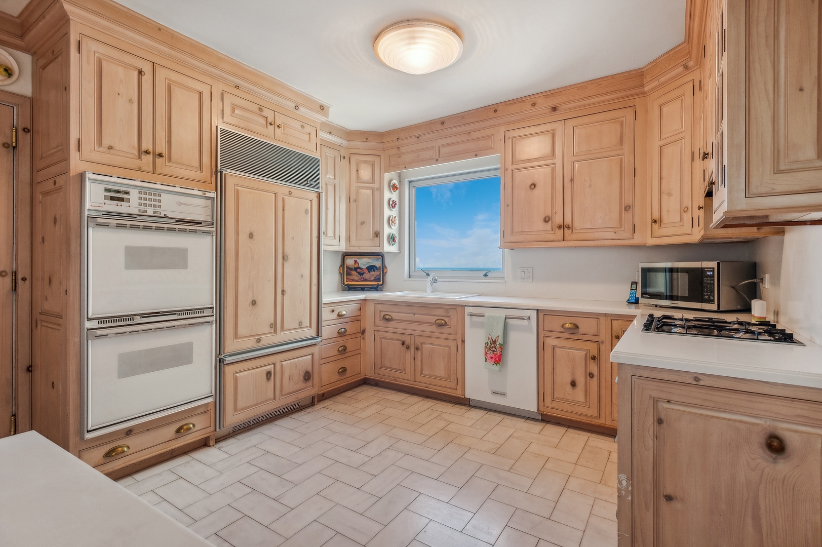 1515 North Astor Street, Unit 22BC Chicago, IL 60610 - Photo 8 of 20