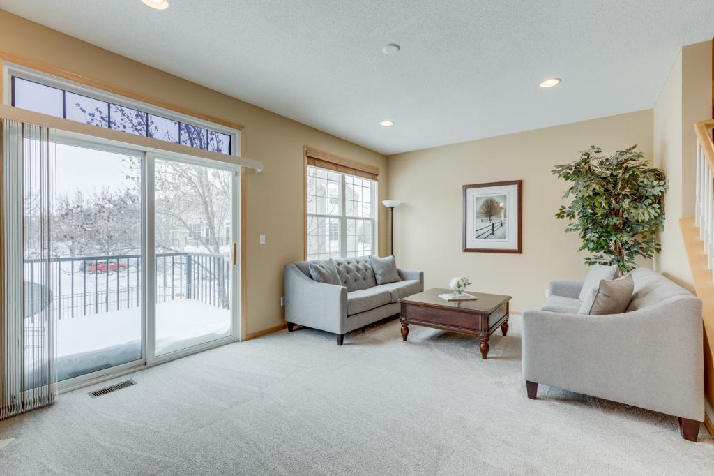 1708 Riverside Drive Shakopee, MN 55379 - Photo 2 of 31