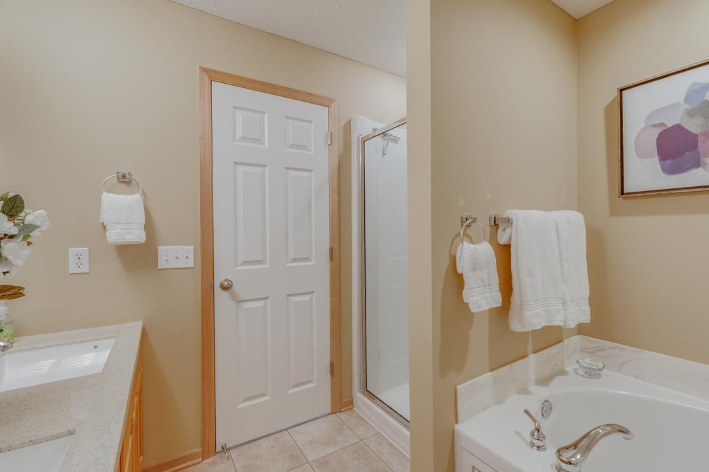 1708 Riverside Drive Shakopee, MN 55379 - Photo 17 of 31