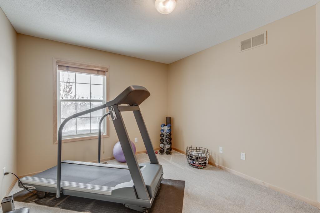 1708 Riverside Drive Shakopee, MN 55379 - Photo 22 of 31
