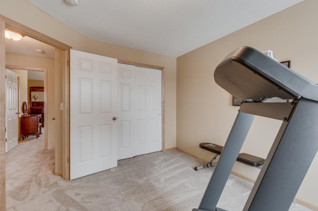 1708 Riverside Drive Shakopee, MN 55379 - Photo 23 of 31