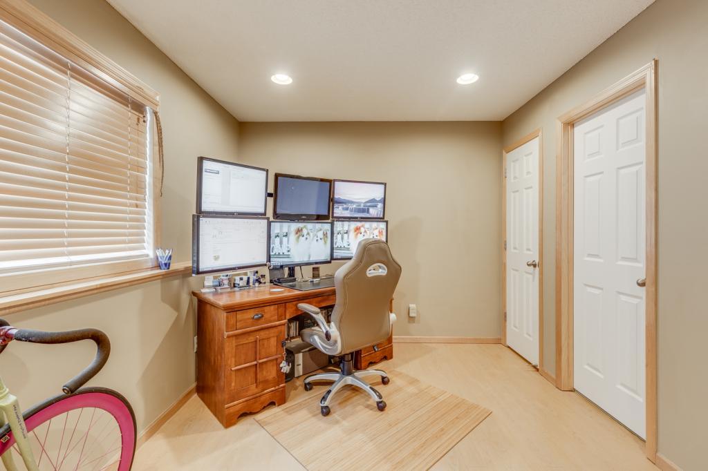 1708 Riverside Drive Shakopee, MN 55379 - Photo 24 of 31