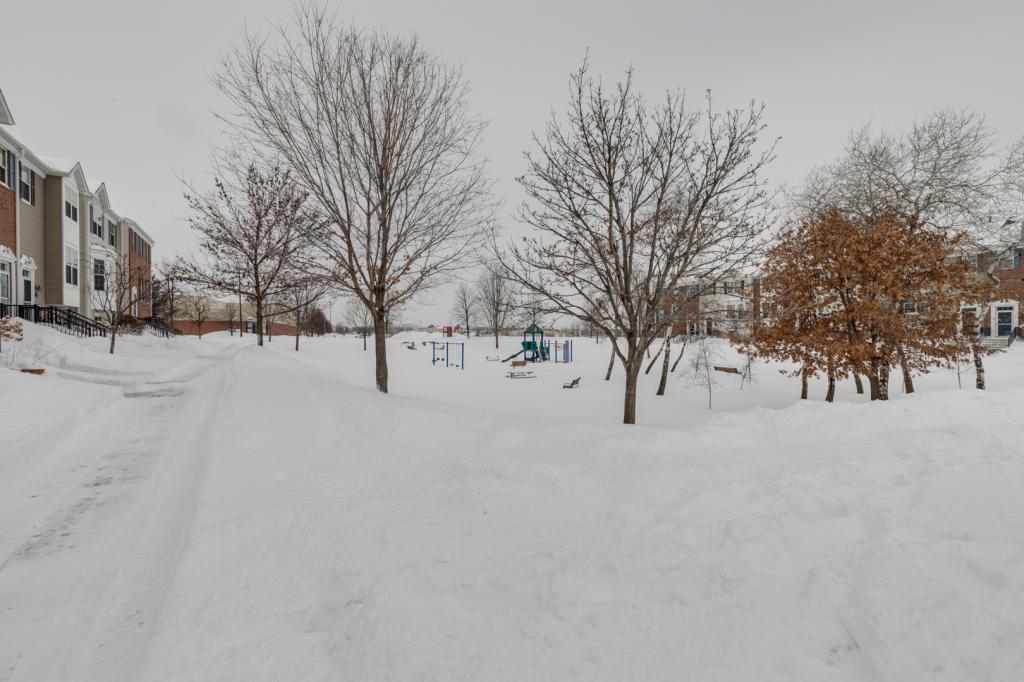 1708 Riverside Drive Shakopee, MN 55379 - Photo 29 of 31