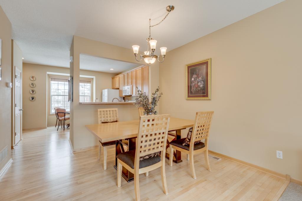 1708 Riverside Drive Shakopee, MN 55379 - Photo 6 of 31