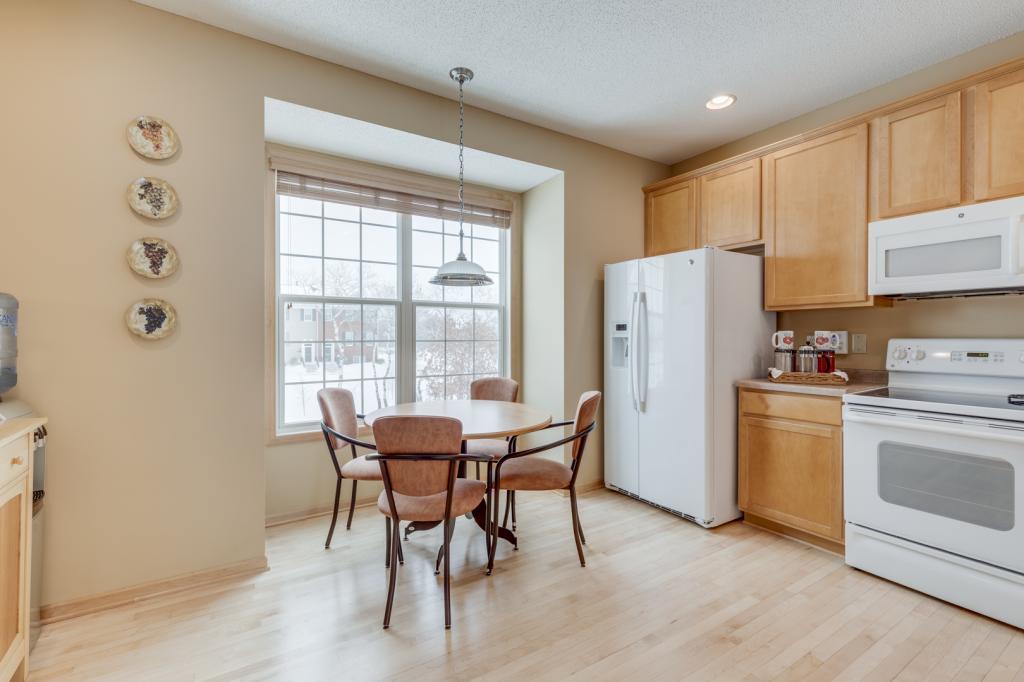 1708 Riverside Drive Shakopee, MN 55379 - Photo 8 of 31