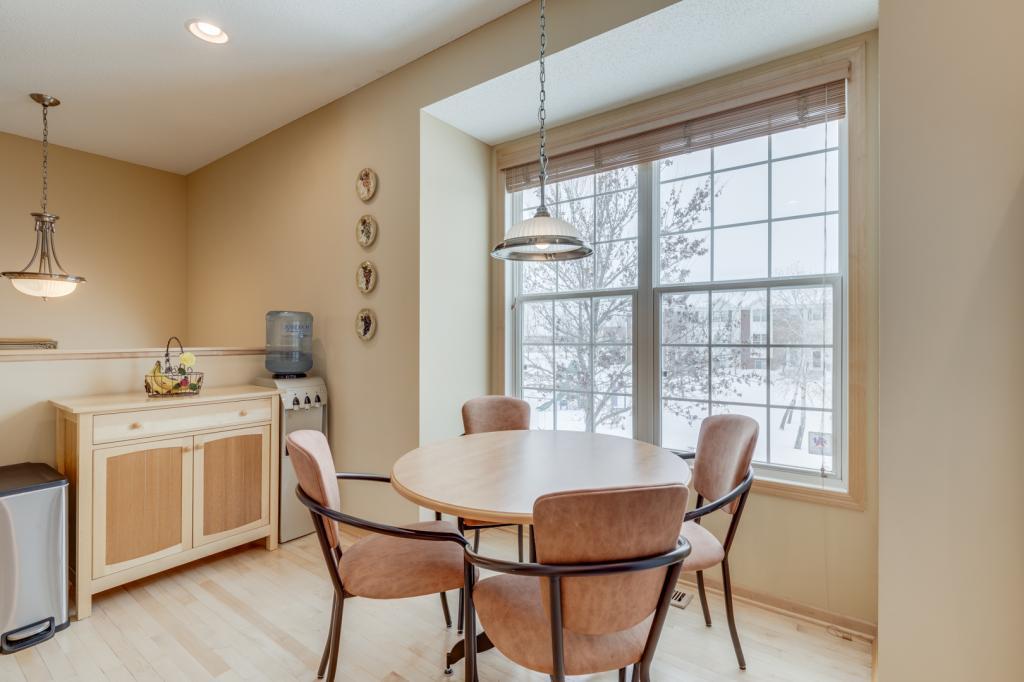 1708 Riverside Drive Shakopee, MN 55379 - Photo 9 of 31