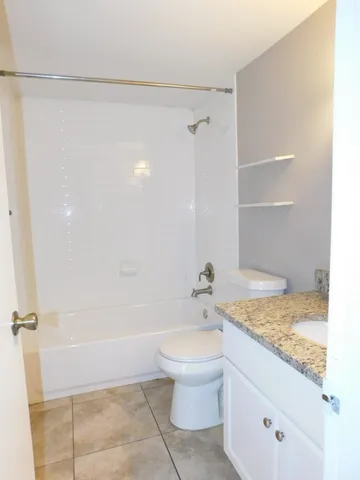 $1,900 | 1604 Summer Creek Court, Unit B, Austin, TX 78704