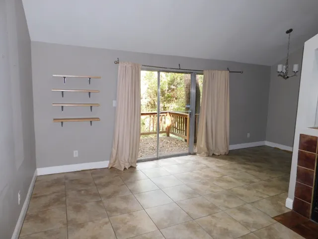 $1,900 | 1604 Summer Creek Court, Unit B, Austin, TX 78704