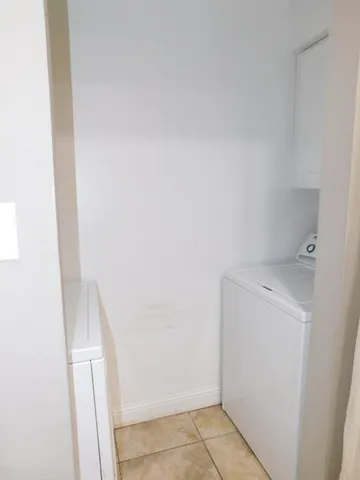 $1,900 | 1604 Summer Creek Court, Unit B, Austin, TX 78704