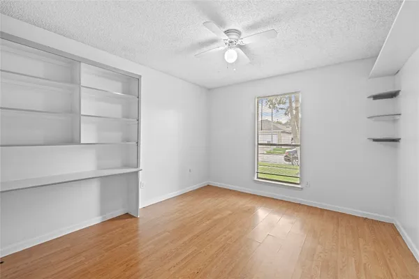 $2,000 | 6327 Lynkat Lane, Houston, TX 77083