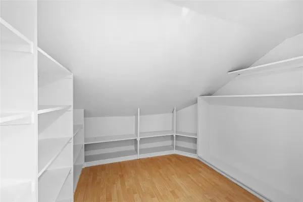 $2,000 | 6327 Lynkat Lane, Houston, TX 77083