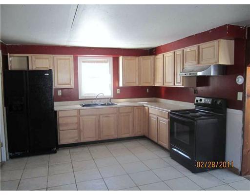 50 Country Club Road, Unit 2 Sanford, ME 04073 - Photo 3 of 9 Kitchen.