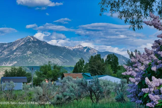 $549,000 | 4193 Old Irwin Road, Irwin, ID 83428