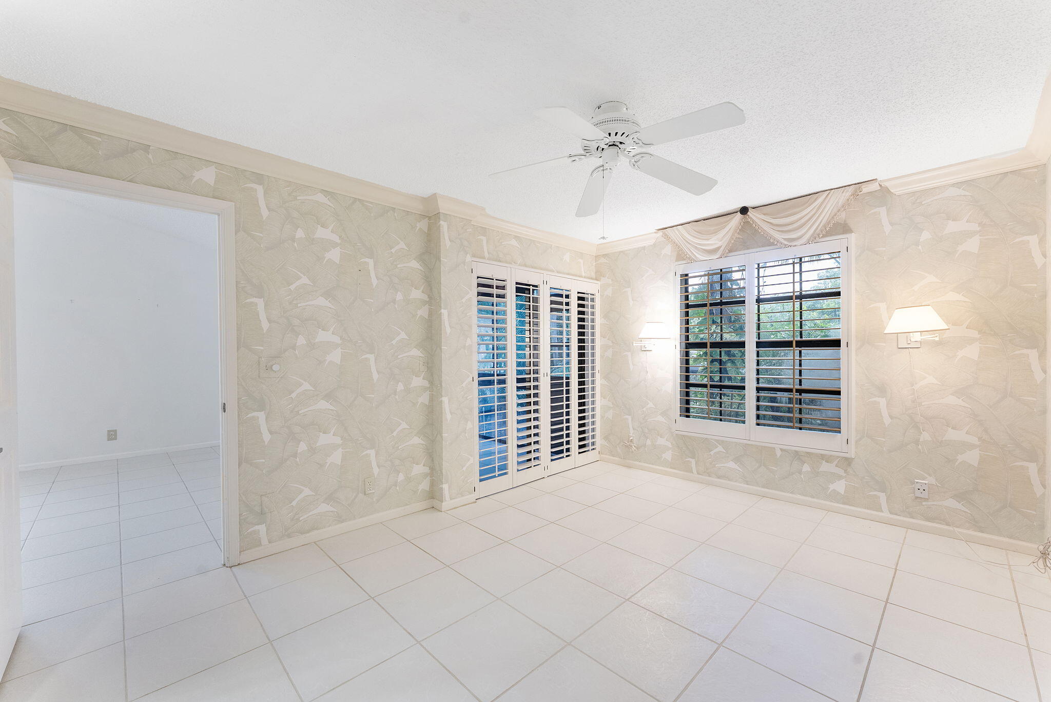 3088 Inglewood Terrace Boca Raton, FL 33431 - Photo 15 of 30 a view of an empty room with a window