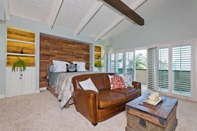 1030 Mandalay Beach Road Oxnard, CA 93035 - Photo 21 of 39 a living room with furniture and a window