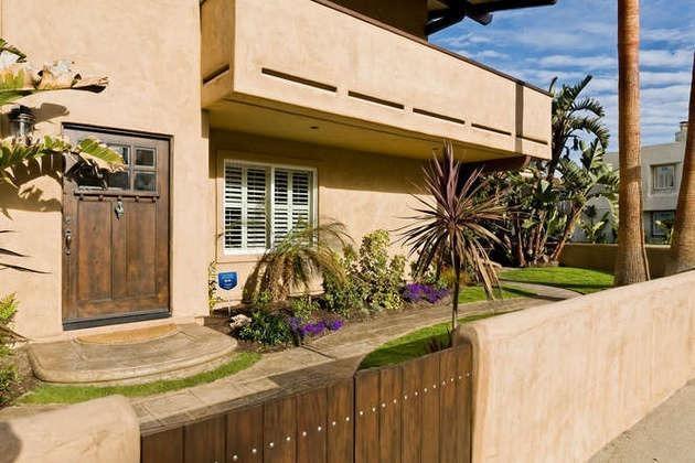 1030 Mandalay Beach Road Oxnard, CA 93035 - Photo 4 of 39 a view of outdoor space and yard