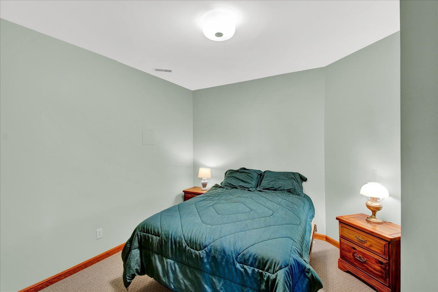 4914 Hubble Road Cincinnati, OH 45247 - Photo 37 of 49