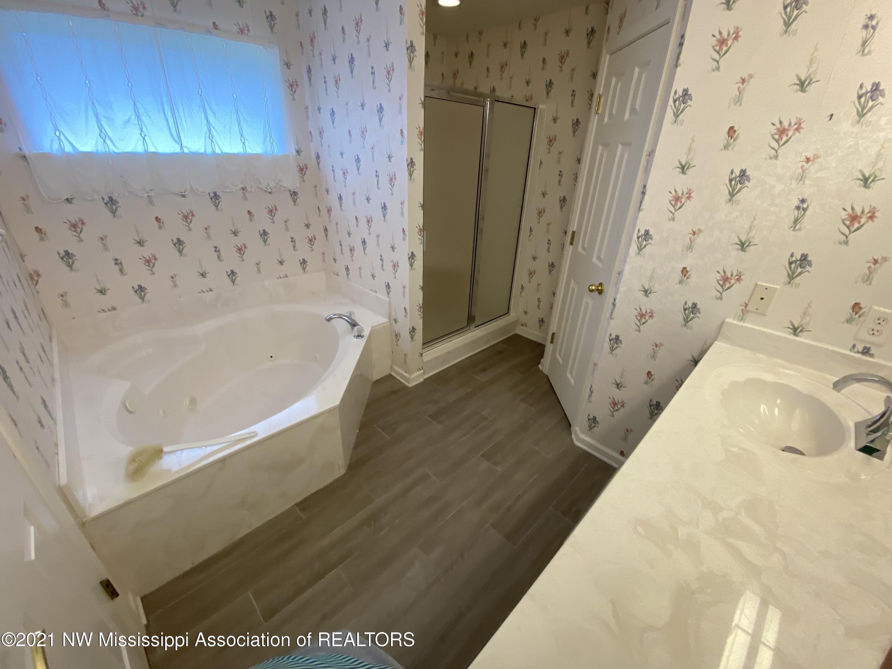 7643 Alexanders Ridge Cove Olive Branch, MS 38654 - Photo 11 of 23 8CC8C488-25E7-4E01-BC8B-798D5E6BD1A3