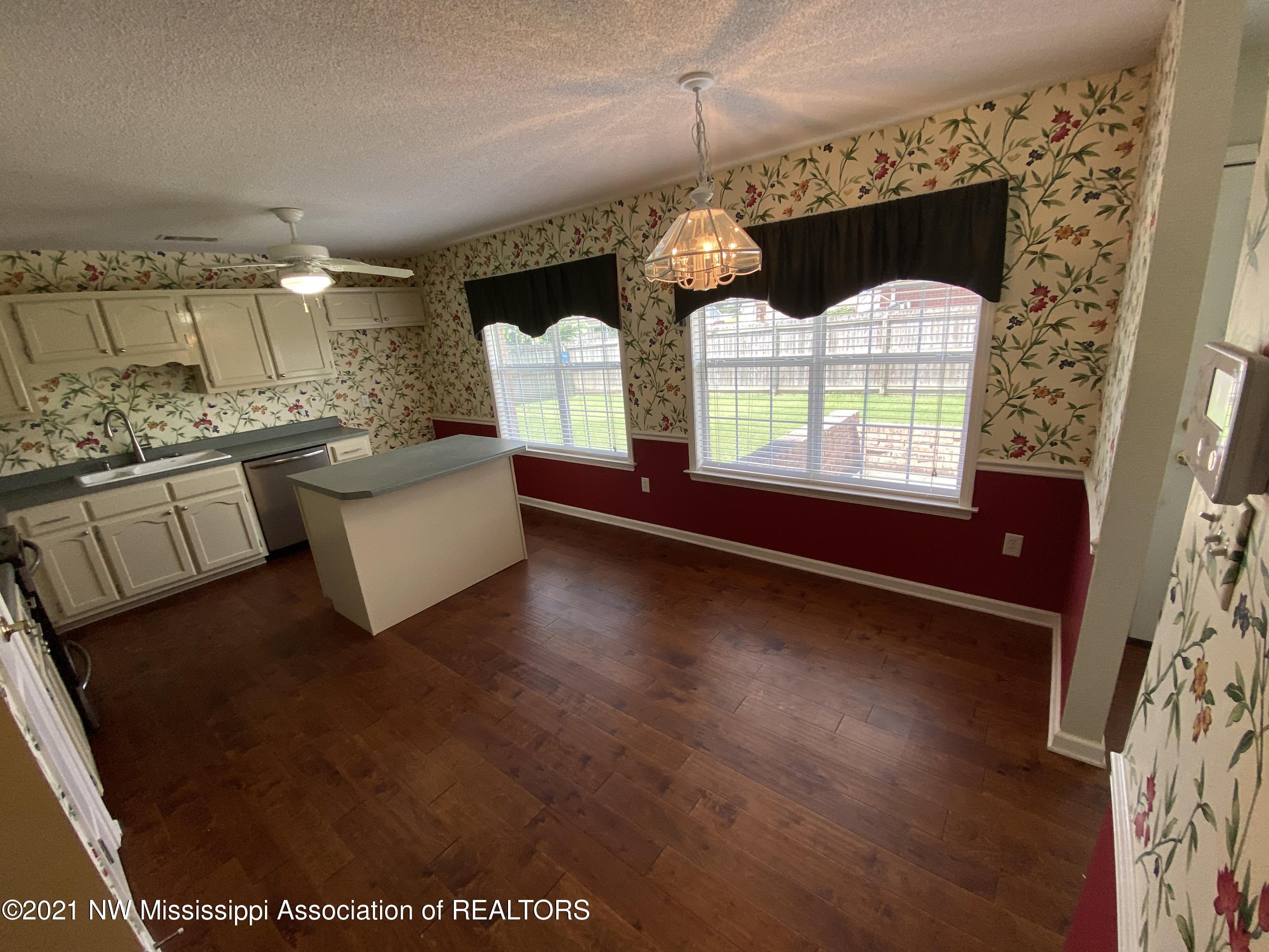 7643 Alexanders Ridge Cove Olive Branch, MS 38654 - Photo 17 of 23 14C3DE73-69C3-4E77-9C4D-394A5ED0D00F