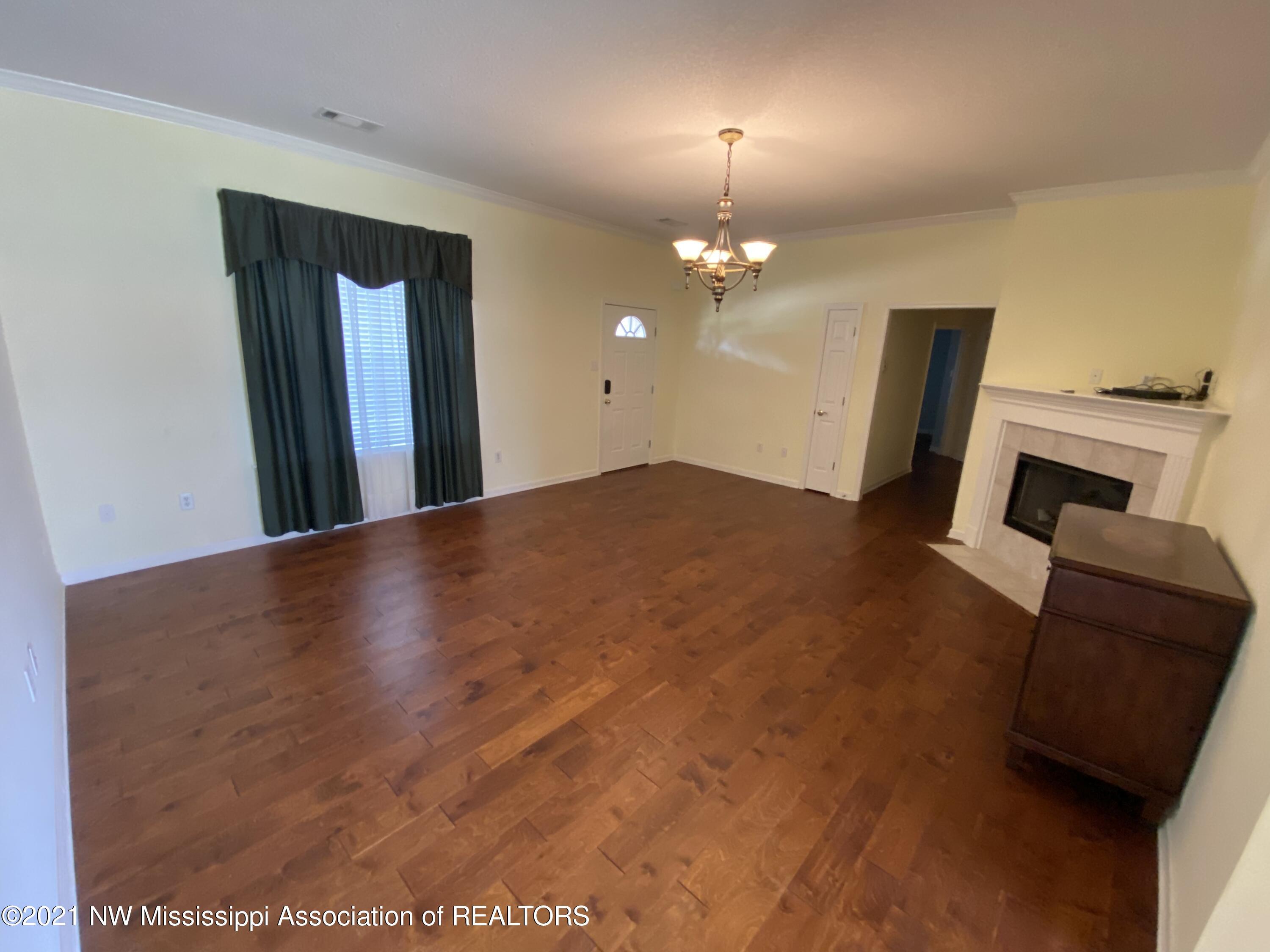 7643 Alexanders Ridge Cove Olive Branch, MS 38654 - Photo 5 of 23 39644151-0863-4C72-98A5-0FAE79034BB4