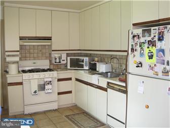 5 Overton Road East Windsor, NJ 08520 - Photo 3 of 11 Kitchen