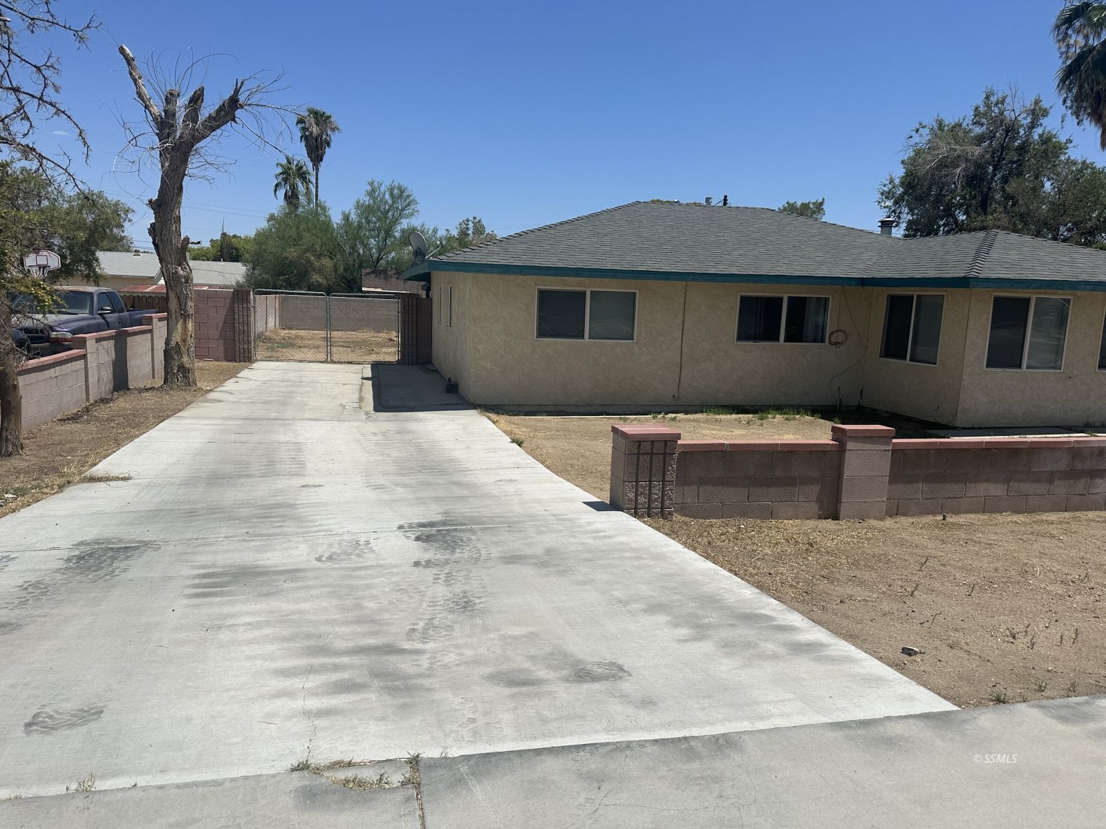 530 South Sunset Street Ridgecrest, CA 93555 - Photo 3 of 19
