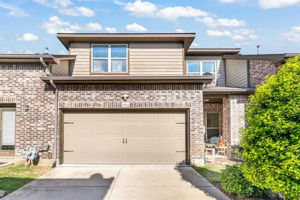 $379,900 | 3922 Canton Jade Way, Arlington, TX 76005