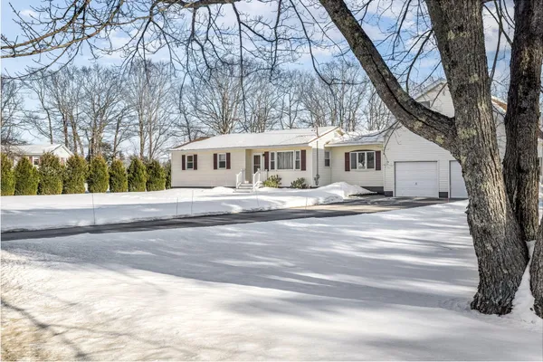 $320,000 | 503 Stetson Road, Kenduskeag, ME 04450