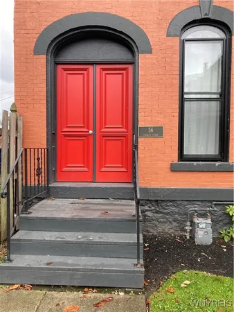 $1,095 | 56 Trinity Place, Unit 5, Buffalo, NY 14201