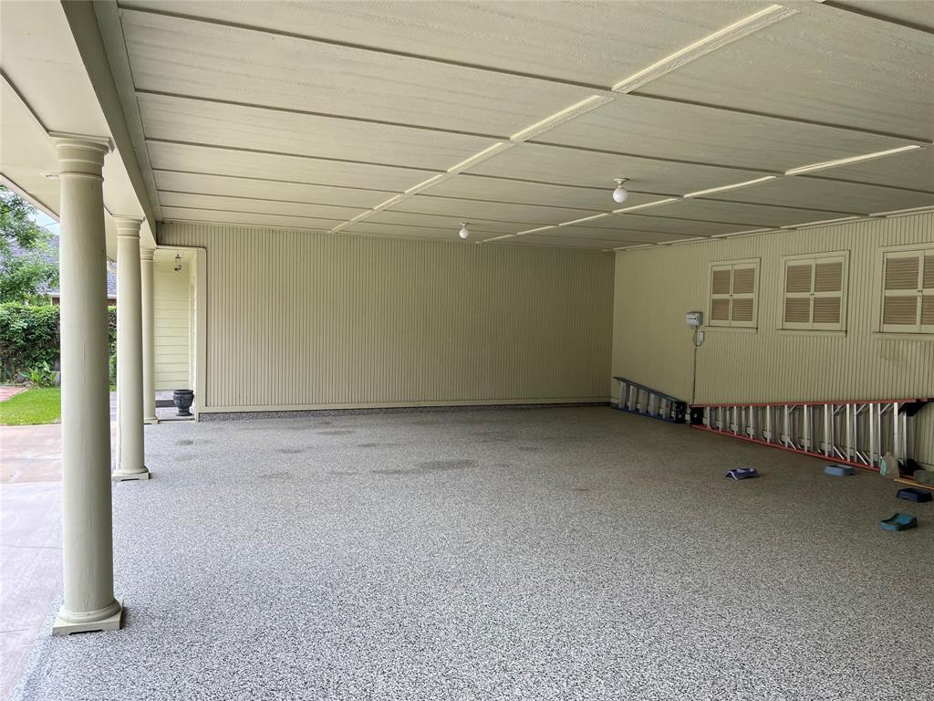 2801 Rix Street Commerce, TX 75428 - Photo 21 of 29 3 car with epoxy fooring