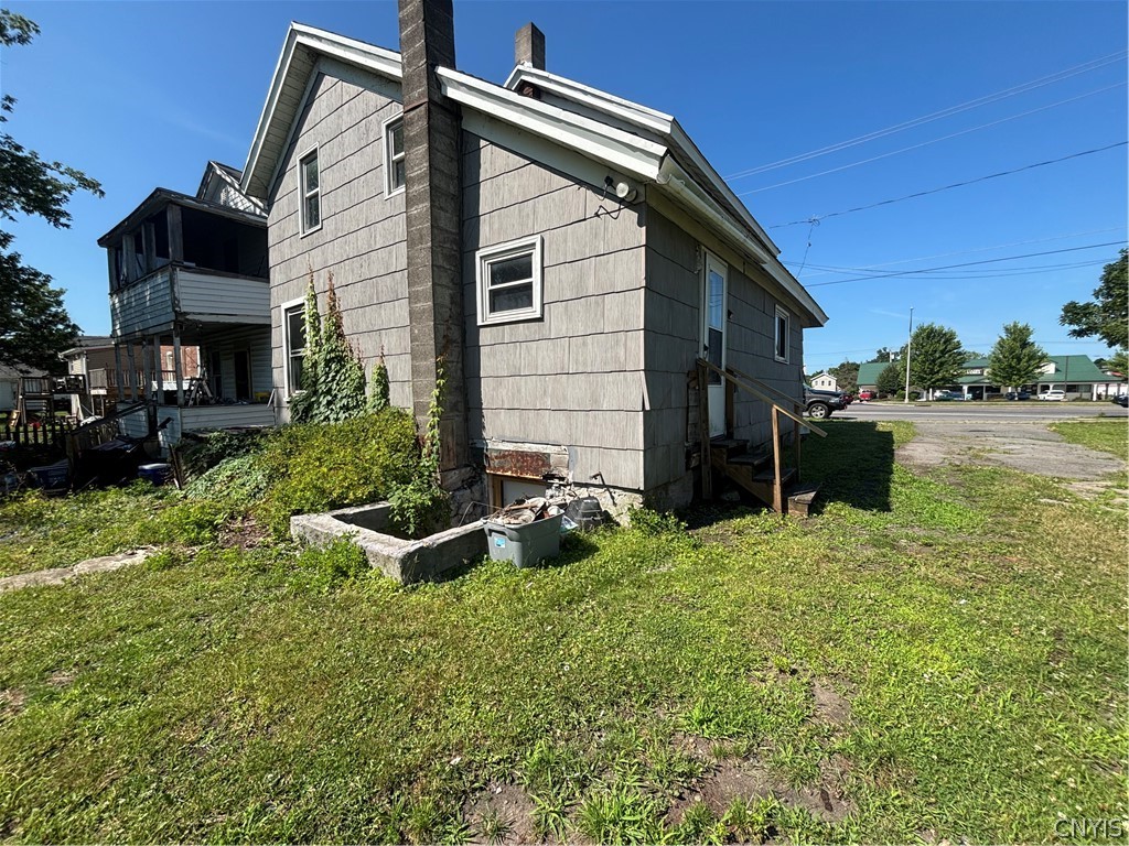211 East Whitesboro Street Rome, NY 13440 - Photo 4 of 32