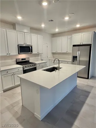 $2,500 | 11476 Panoledge Avenue, Las Vegas, NV 89138