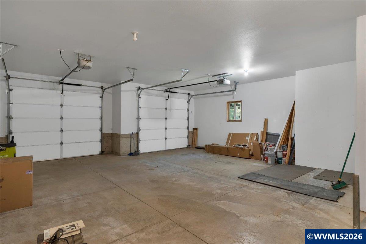 15577 Oakdale Road Dallas, OR 97338 - Photo 35 of 43