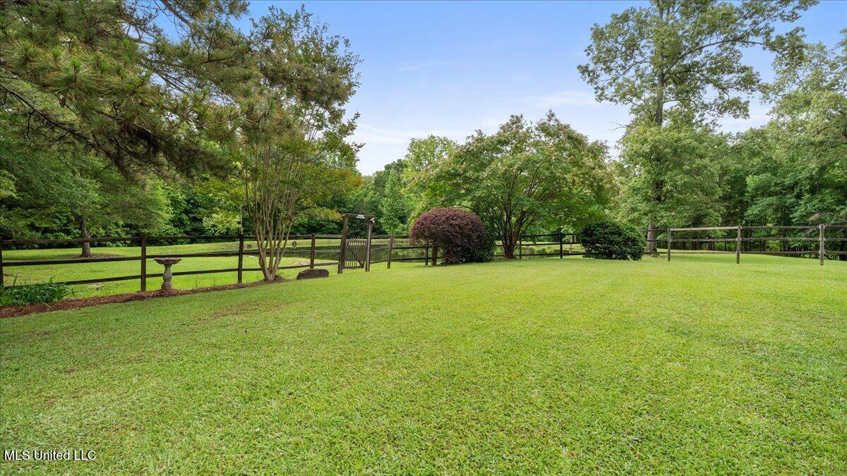 768 Lake Boulevard Vicksburg, MS 39180 - Photo 11 of 60 43-DSC02787