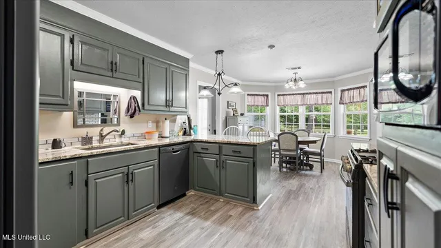 $747,500 | 768 Lake Boulevard, Vicksburg, MS 39180