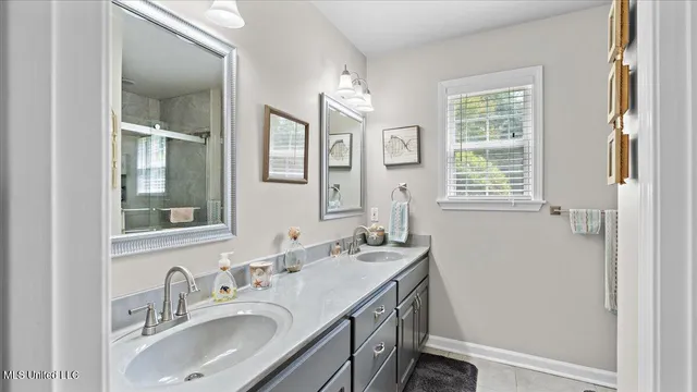 $747,500 | 768 Lake Boulevard, Vicksburg, MS 39180