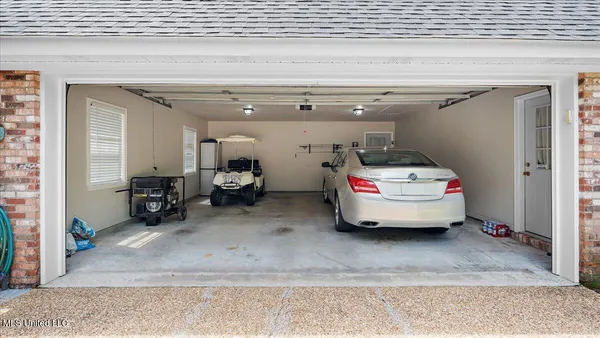 $747,500 | 768 Lake Boulevard, Vicksburg, MS 39180